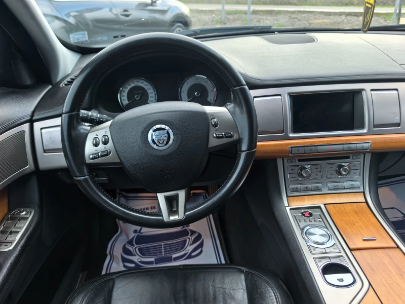 Jaguar Xf 3.0D, снимка 14 - Автомобили и джипове - 52392230