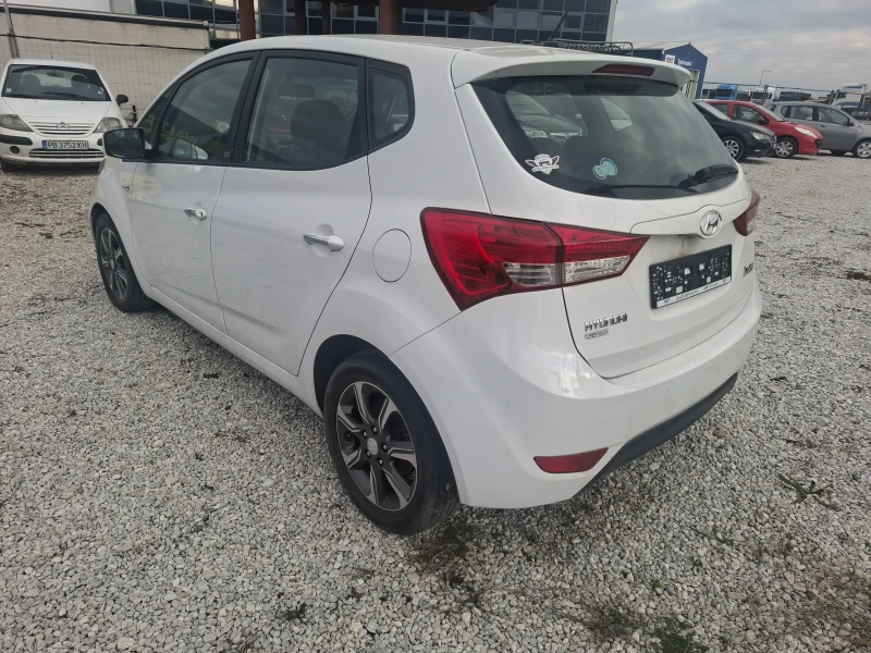 Hyundai Ix20, снимка 3 - Автомобили и джипове - 52811387