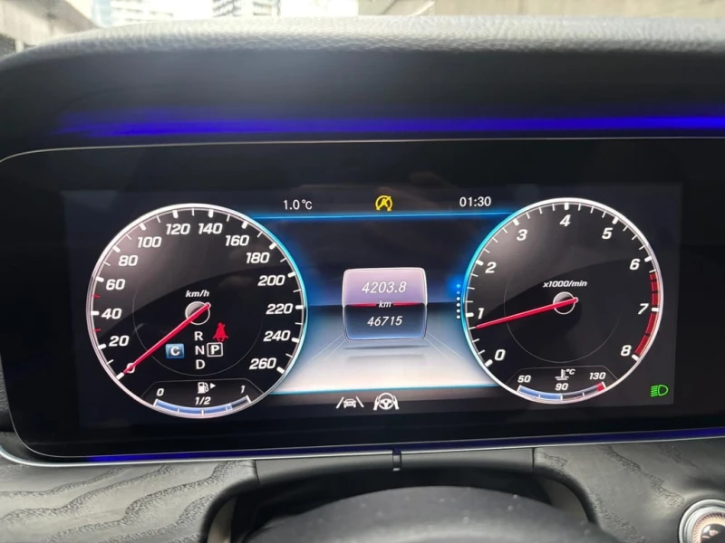 Mercedes-Benz E 350 * CARFAX * БЕЗ ПЪРВОНАЧАЛНА ВНОСКА, снимка 8 - Автомобили и джипове - 53110789