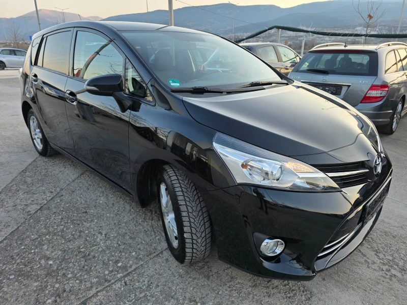 Toyota Verso 1.8 Vvti 7-местна Навигация Автопилот, снимка 3 - Автомобили и джипове - 53299934