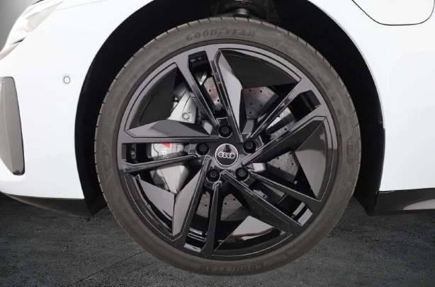 Audi E-Tron GT Quattro = Black Optics Plus= Гаранция - изображение 5