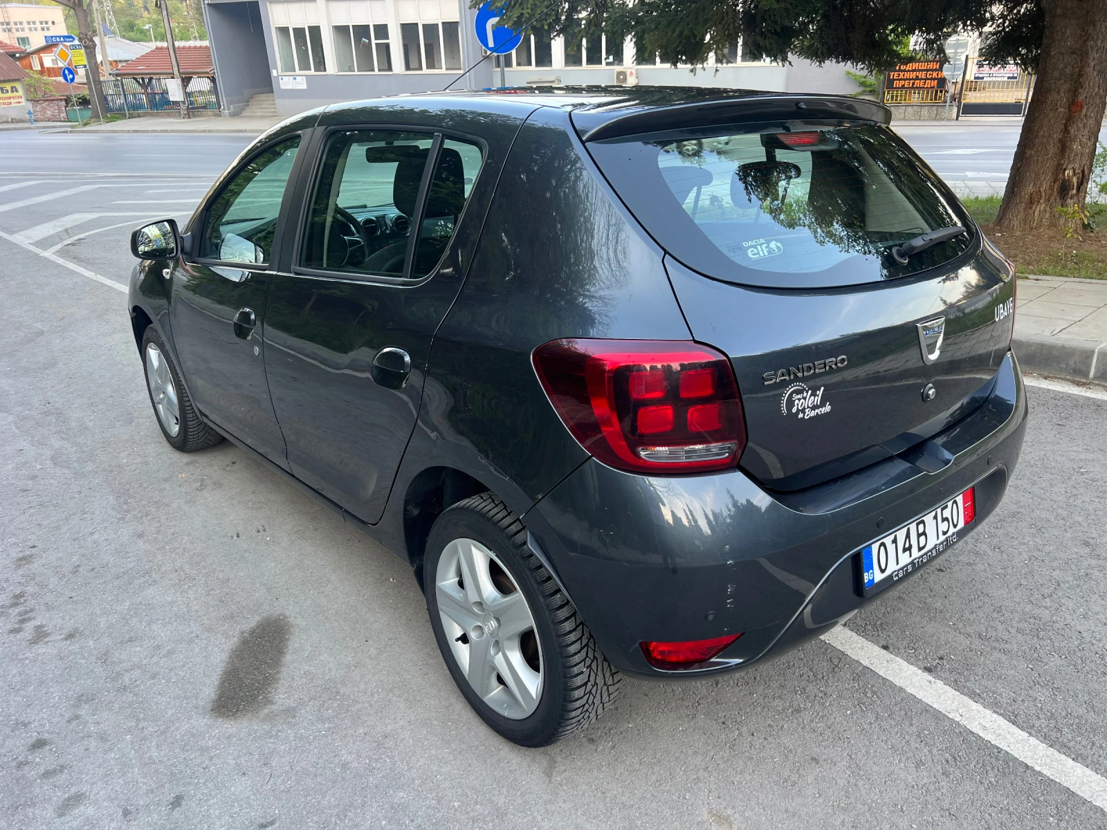 Dacia Sandero 1.0i* КЛИМА* EURO6 - изображение 4