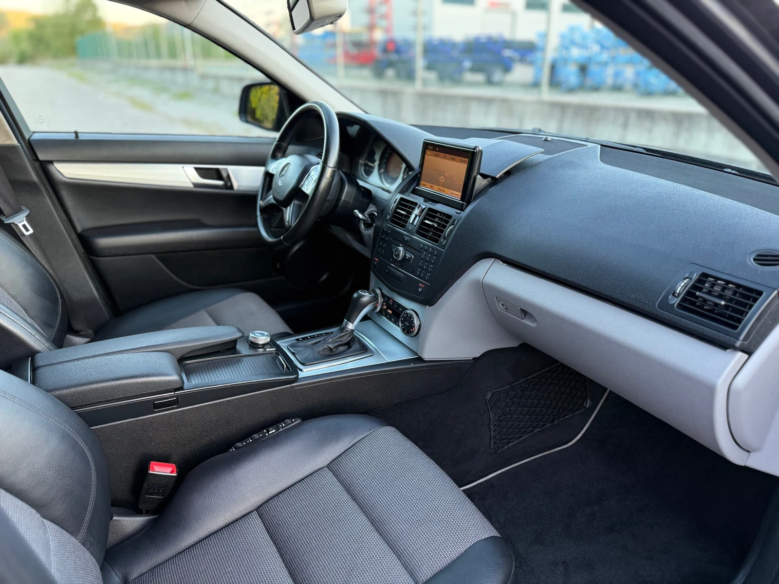 Mercedes-Benz C 220 2.2CDi~170hp~~NAVI~  | Mobile.bg   14