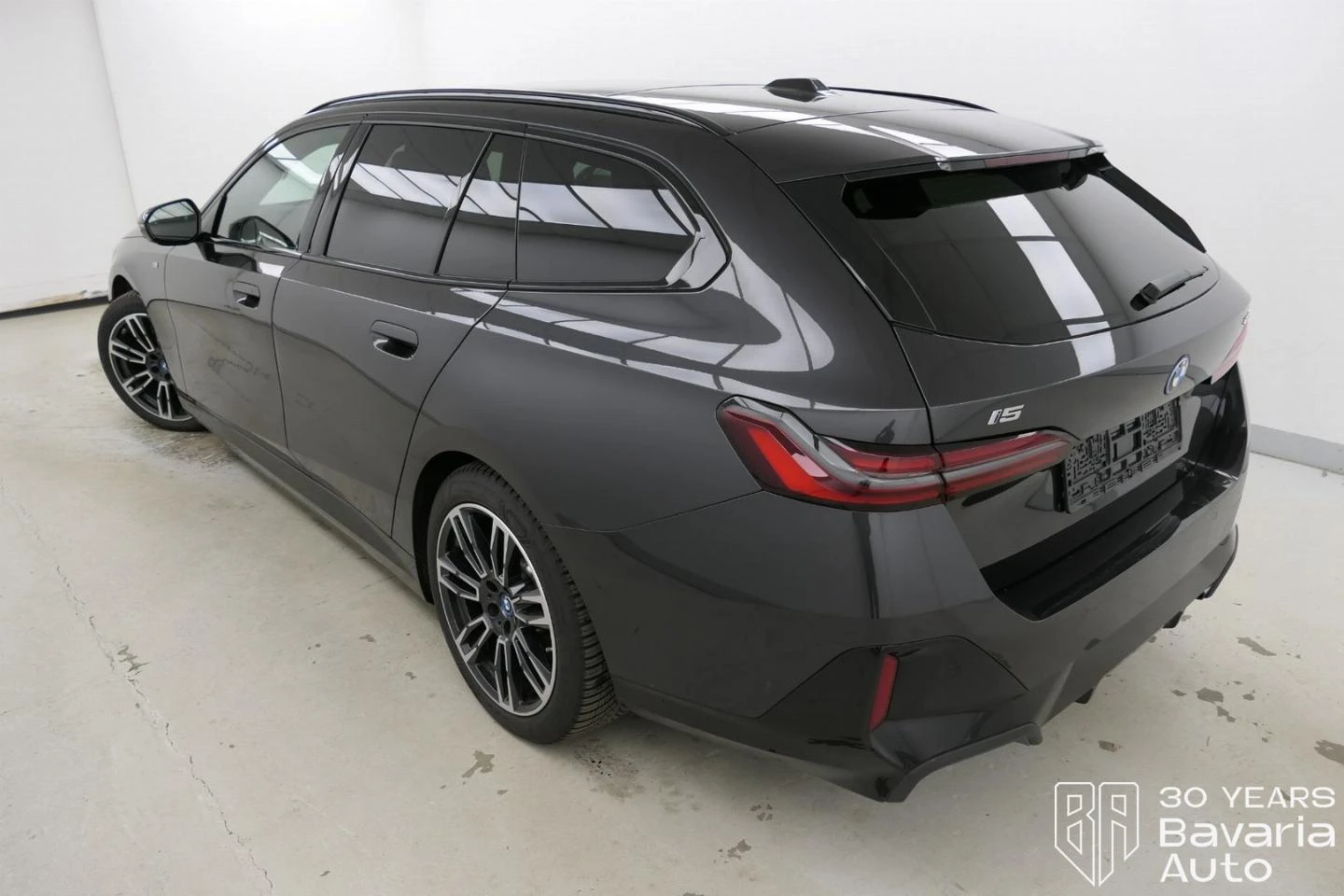 BMW i5 40 eDrive Touring M Sport Paket | Mobile.bg   2