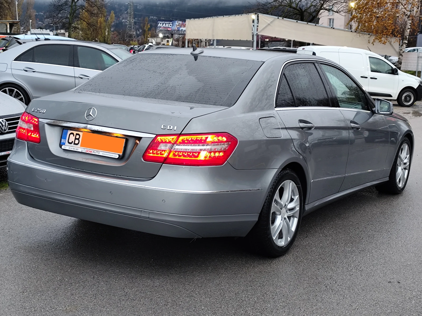 Mercedes-Benz E 250 CDi* АВТОМАТИК* LED/XENON* КОЖА* EURO5A*  - изображение 4