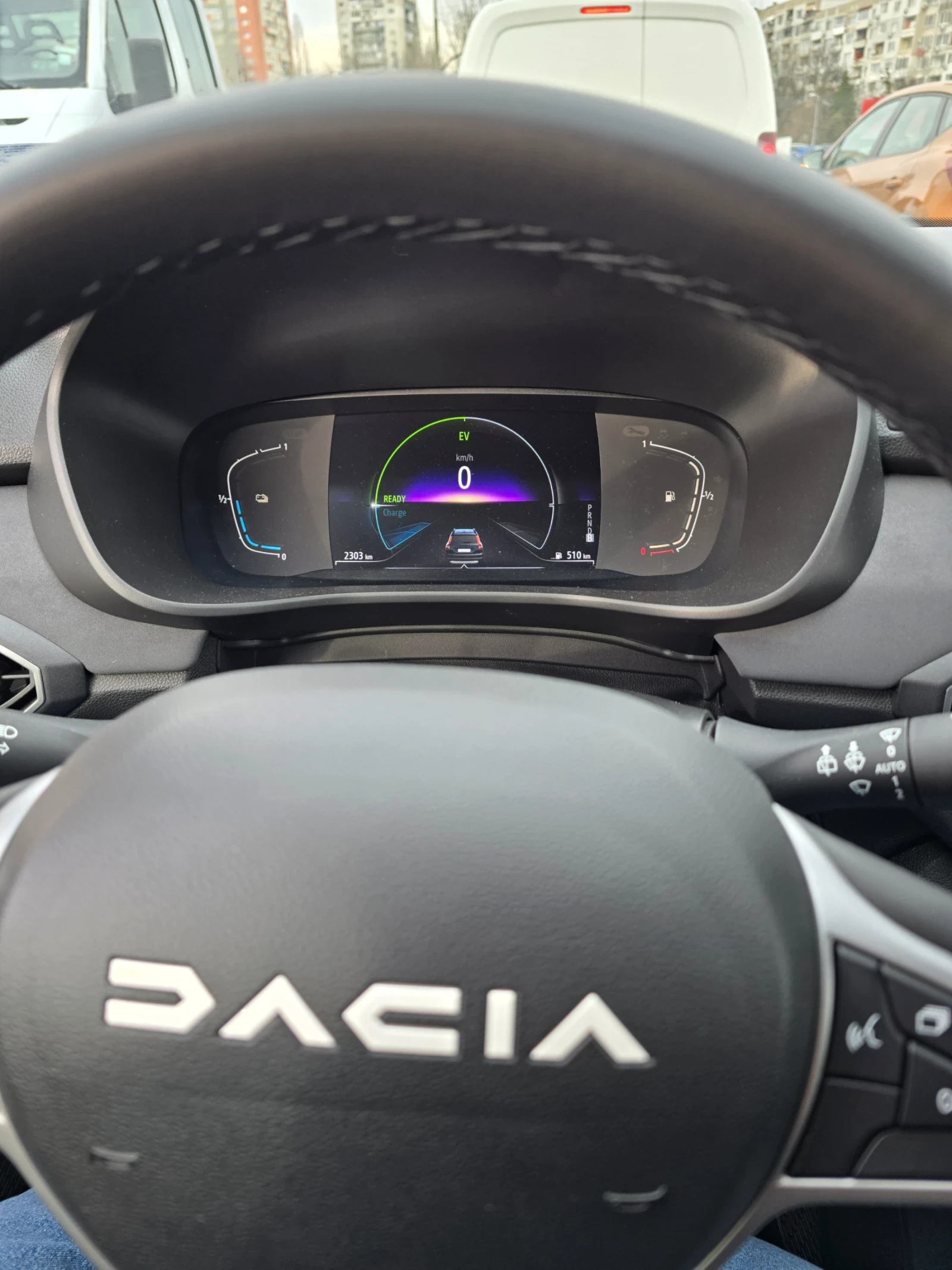 Dacia Jogger Hybrid 140 2300km - изображение 8