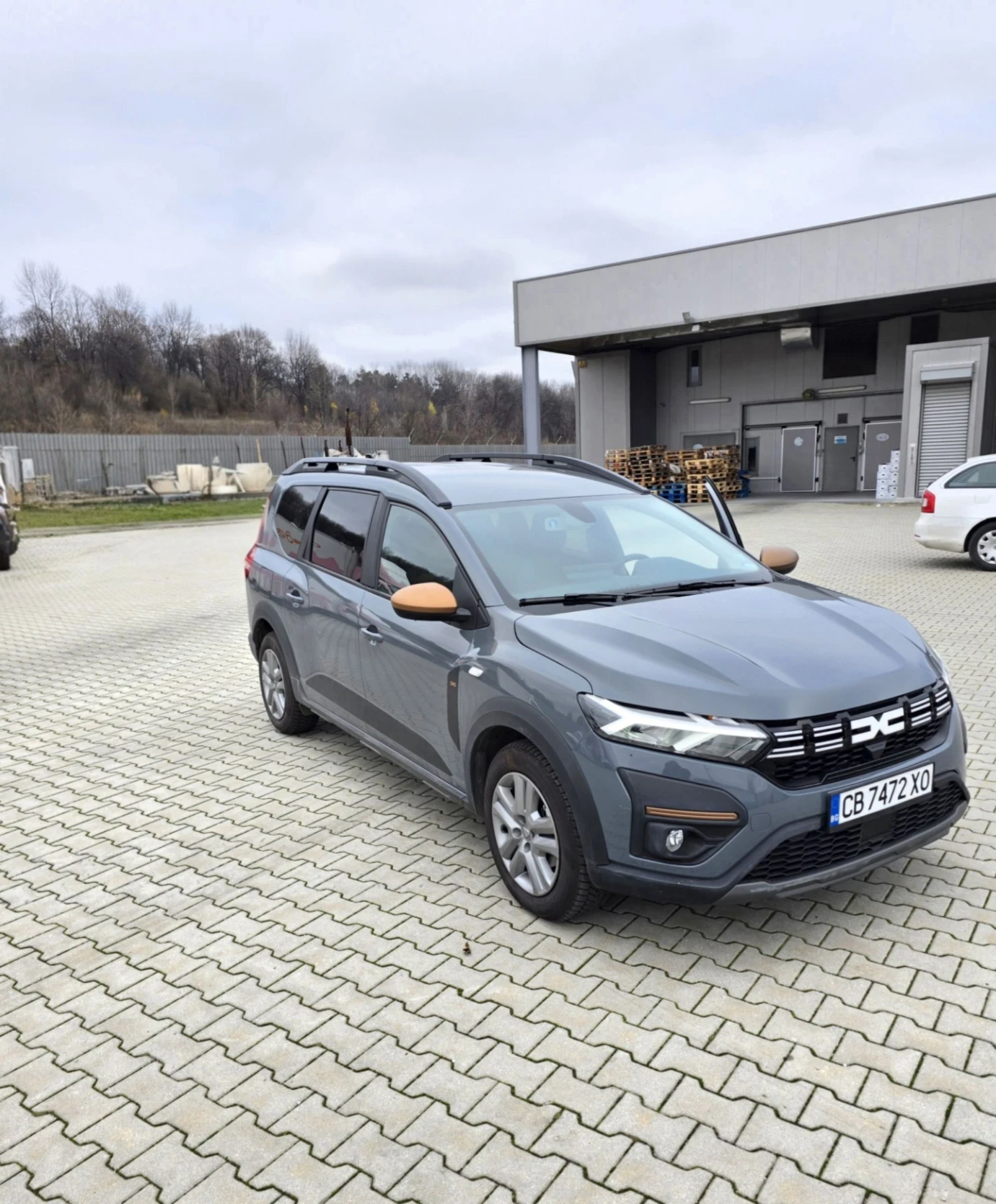 Dacia Jogger Hybrid 140 2300km | Mobile.bg   11