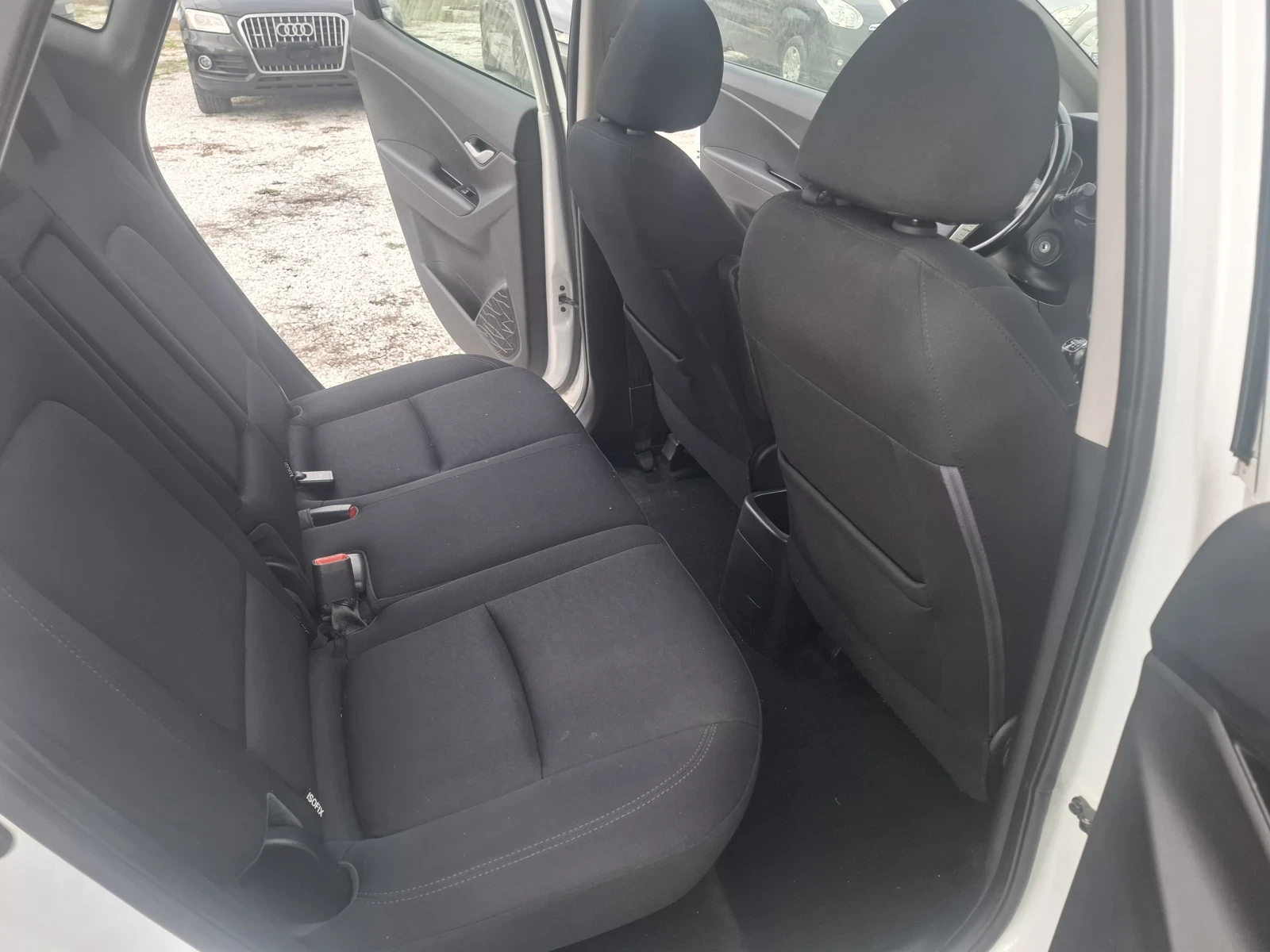 Hyundai Ix20  - изображение 10