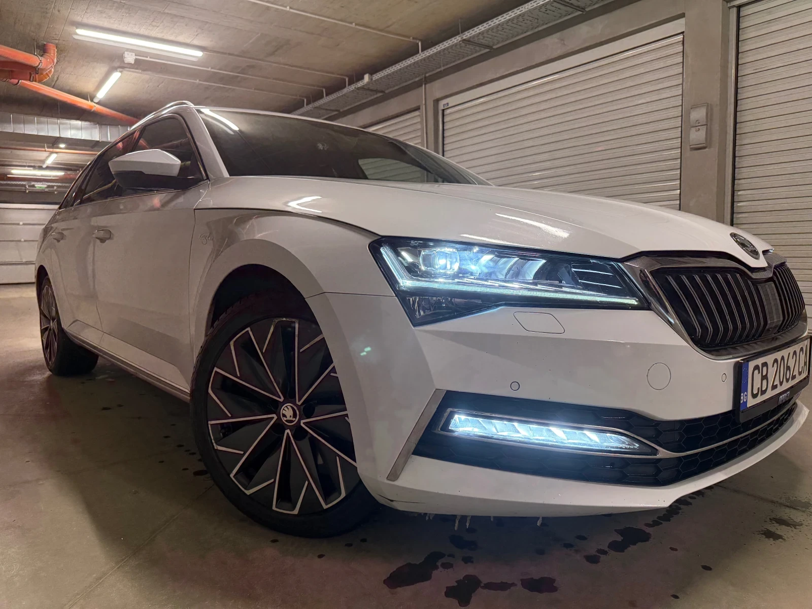 Skoda Superb L&K 2.0 TDI 200�.�. 4x4 Euratek/ Digital , Matrix  | Mobile.bg � ����������� 1