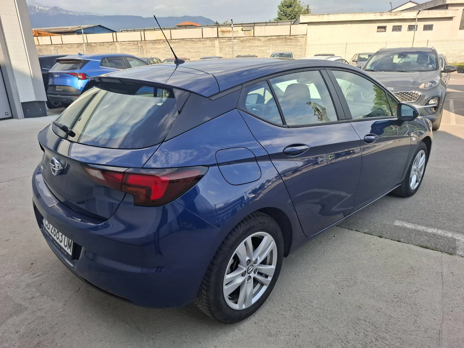 Opel Astra 1.2 Турбо, снимка 4 - Автомобили и джипове - 54629131