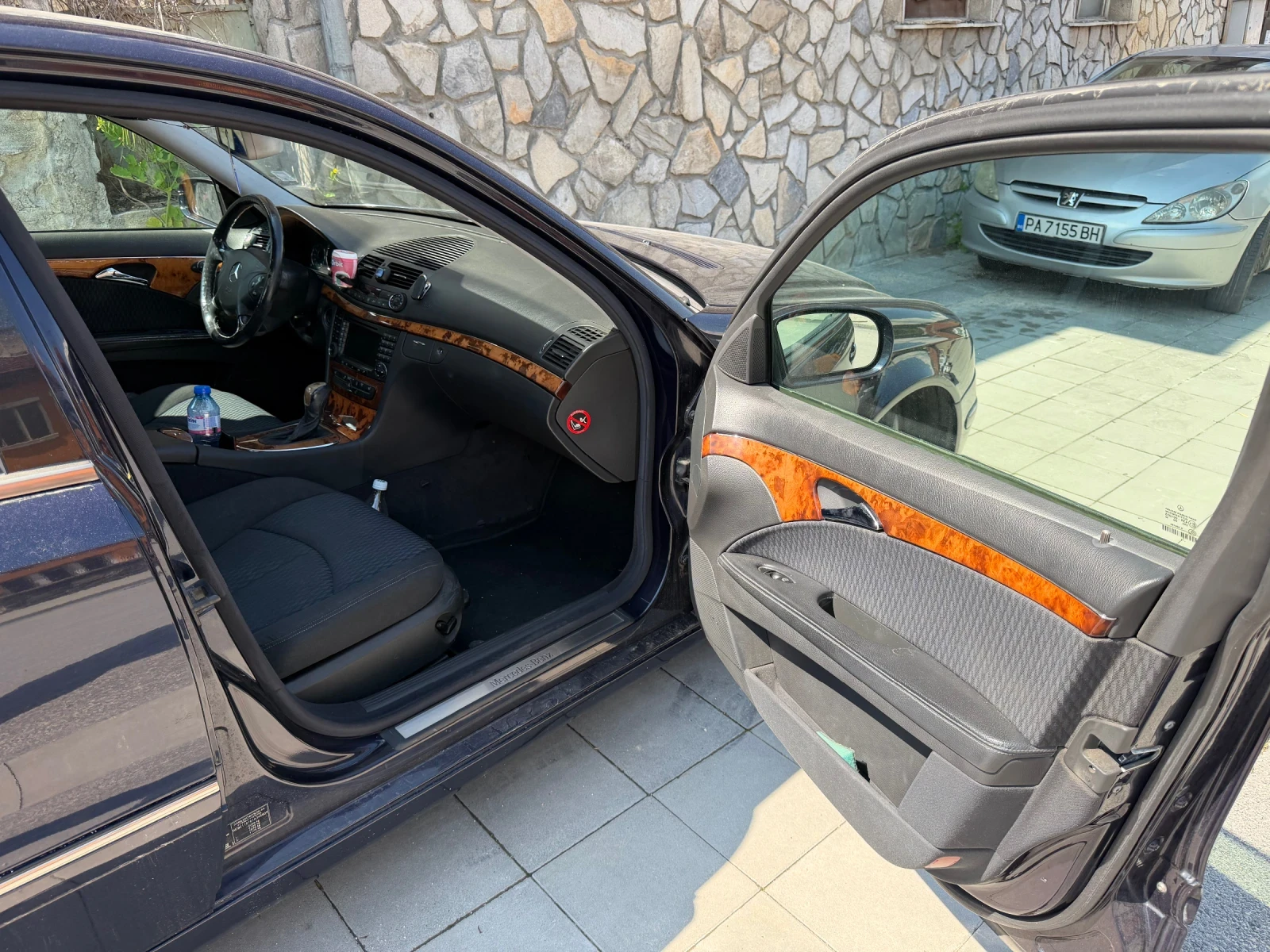 Mercedes-Benz E 270, снимка 14 - Автомобили и джипове - 54790365