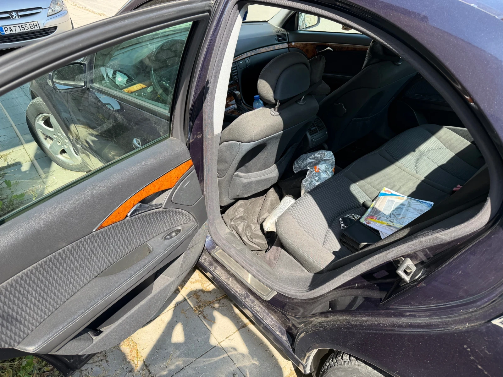 Mercedes-Benz E 270, снимка 11 - Автомобили и джипове - 54790365