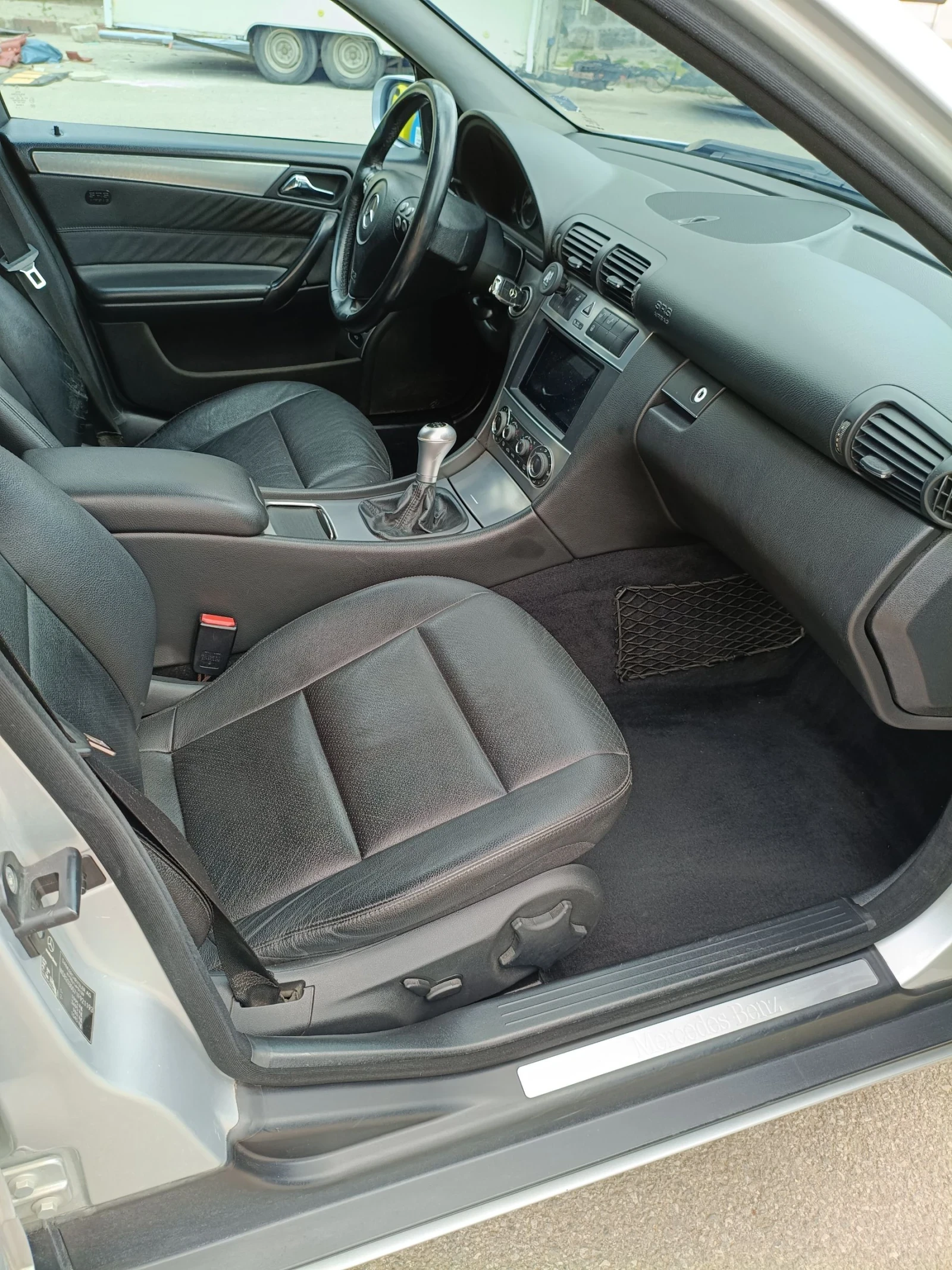 Mercedes-Benz C 200 SPORT Edition, снимка 7 - Автомобили и джипове - 54823113