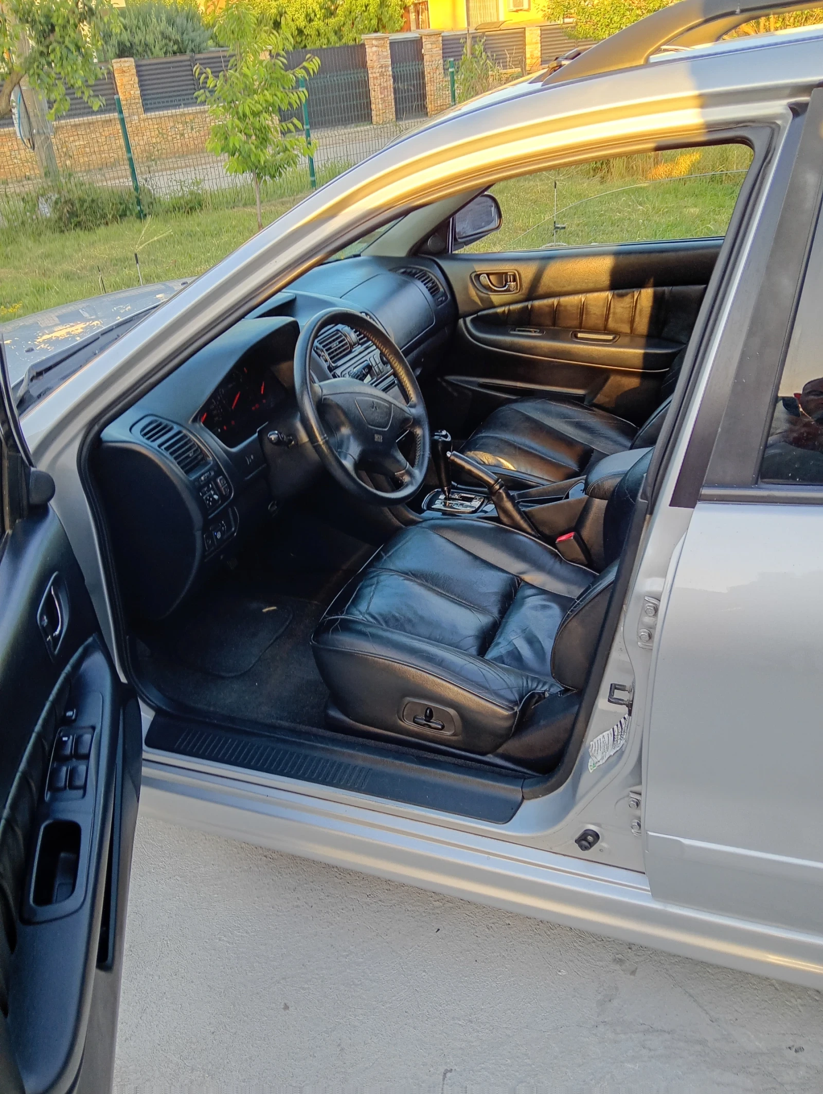 Mitsubishi Galant 2.5v6, снимка 5 - Автомобили и джипове - 55081163