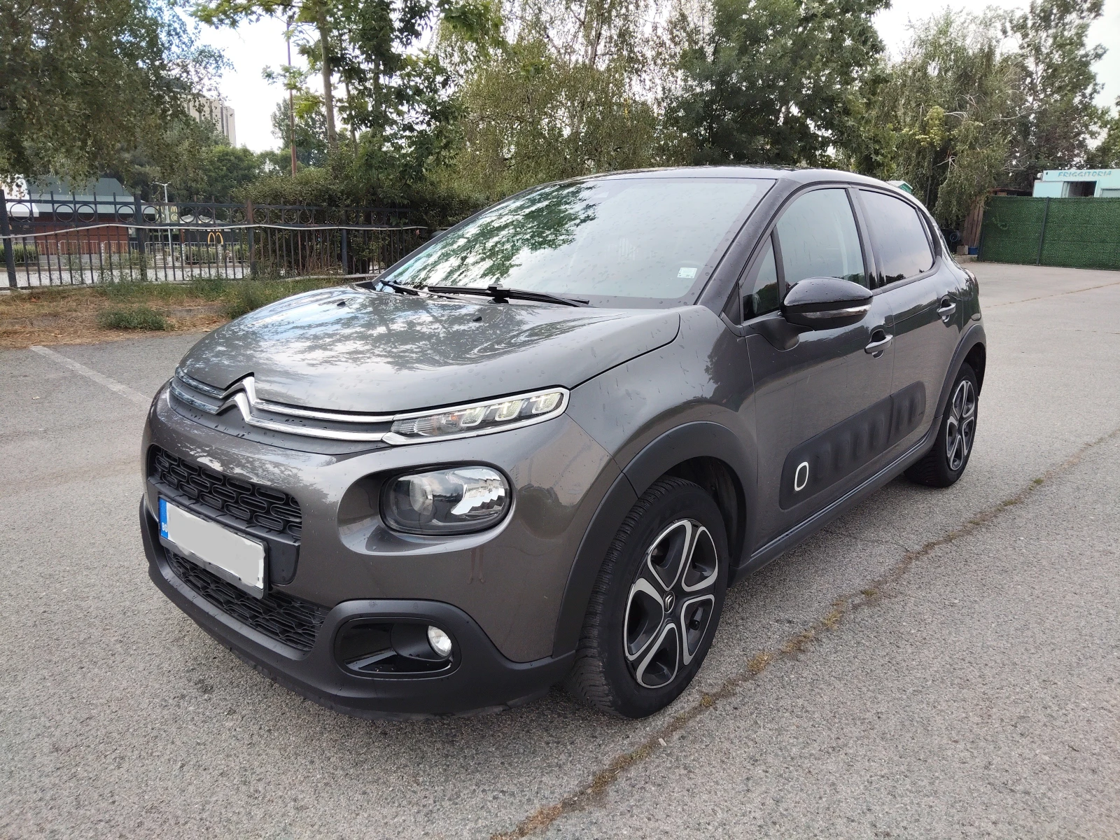 Citroen C3 1, 5d 102ps РЕГИСТРИРАНА ВС. ПЛАТЕНО!!!, снимка 2 - Автомобили и джипове - 55128064