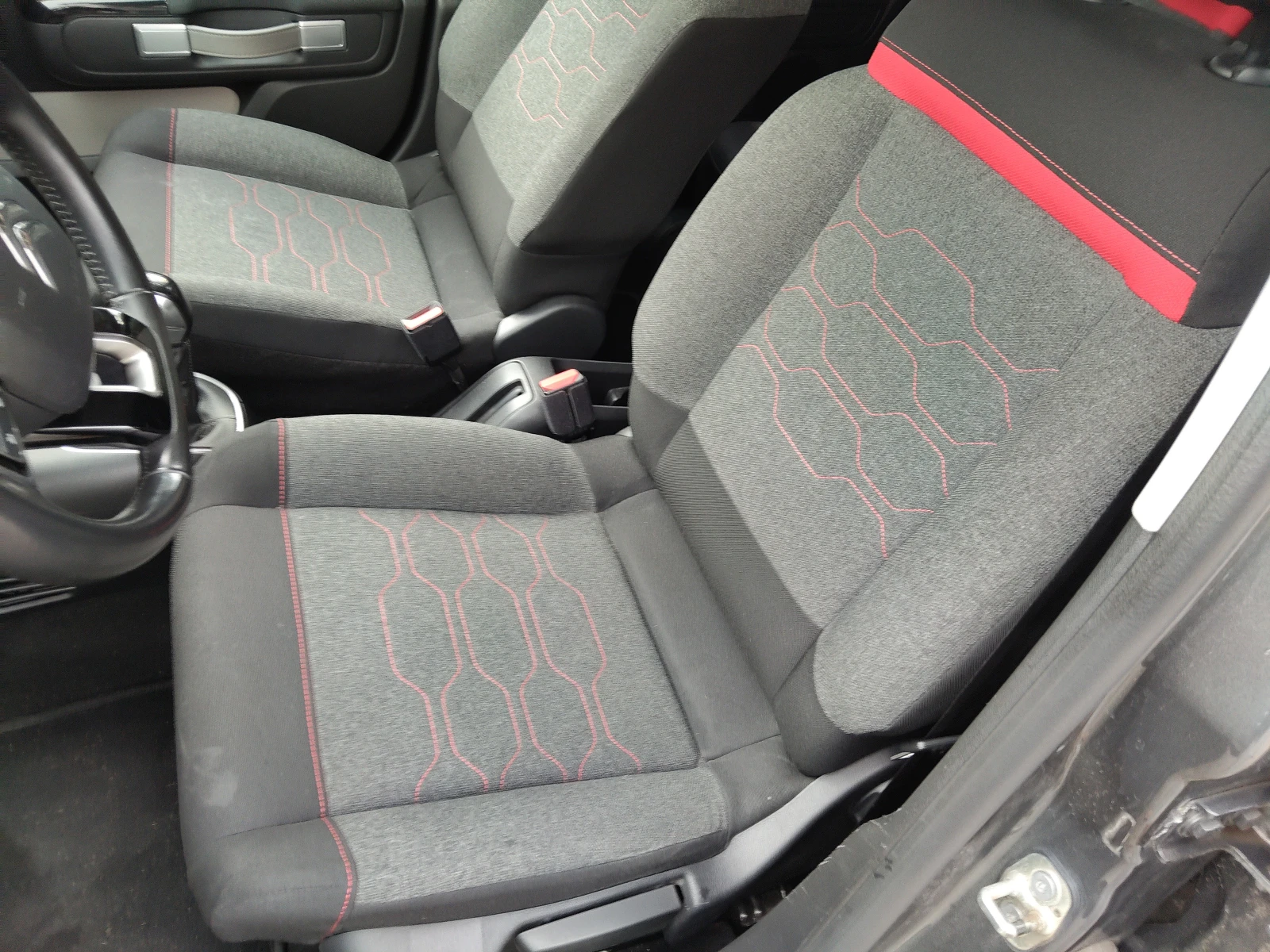 Citroen C3 1, 5d 102ps РЕГИСТРИРАНА ВС. ПЛАТЕНО!!!, снимка 7 - Автомобили и джипове - 55128064