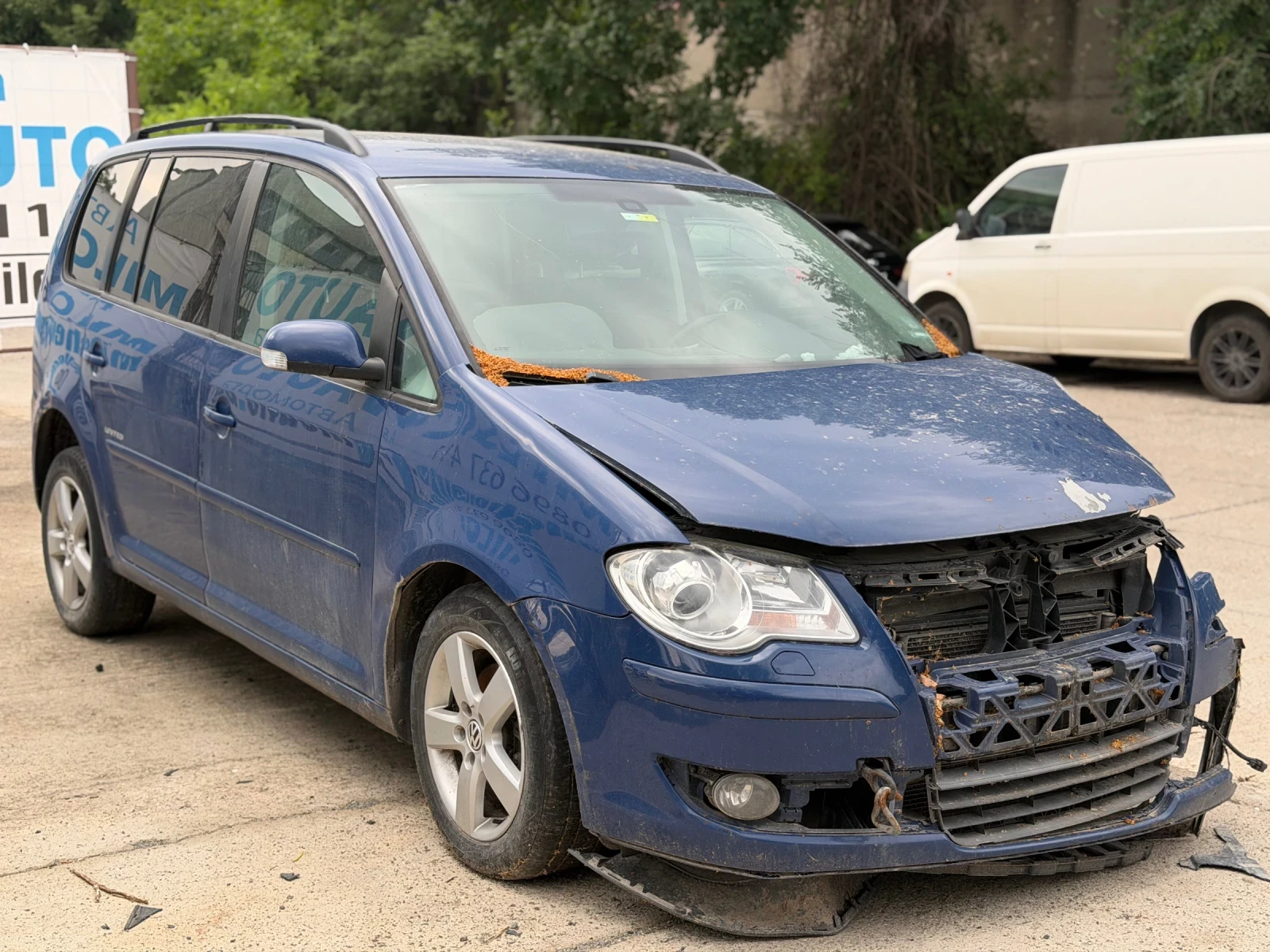 VW Touran 1.9TDI BLS ръчка , снимка 4 - Автомобили и джипове - 55145292