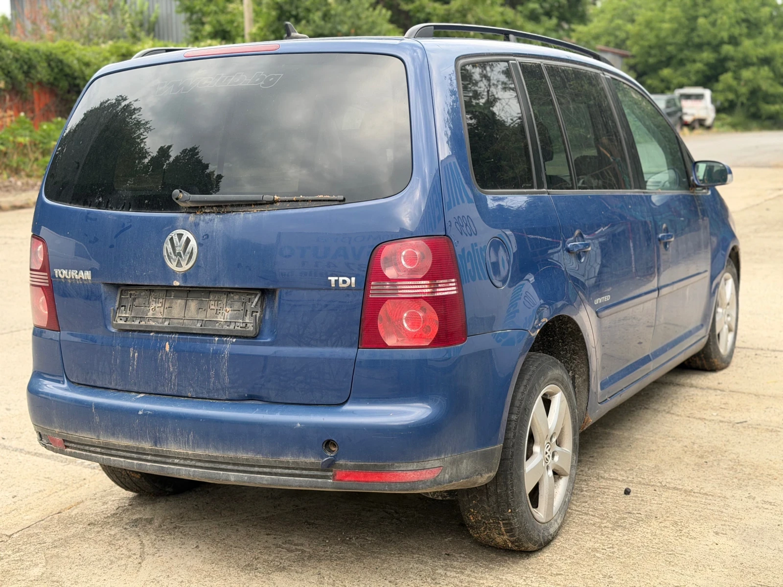 VW Touran 1.9TDI BLS ръчка , снимка 3 - Автомобили и джипове - 55145292