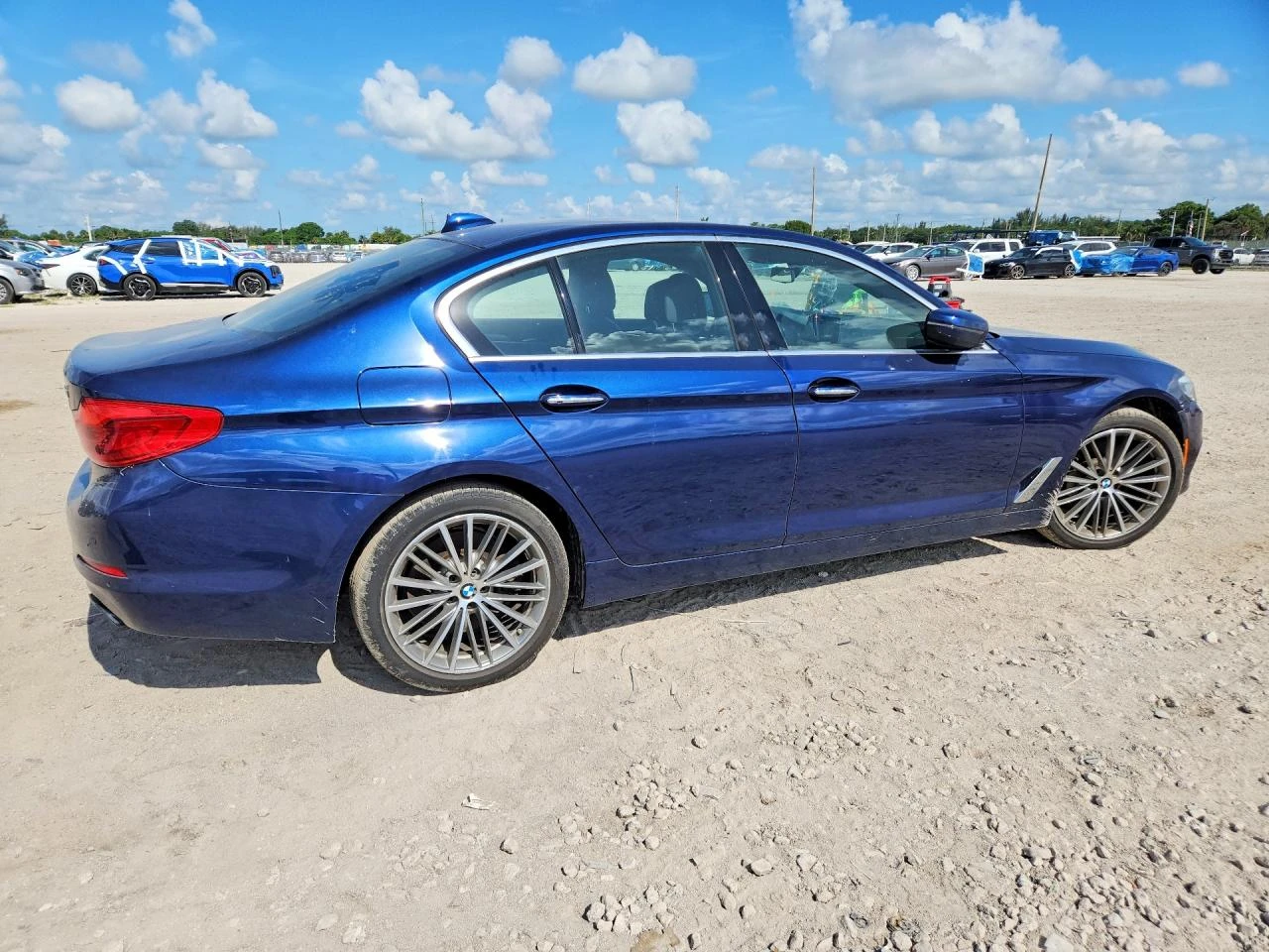 BMW 540 xDrive| ОБДУXВАНЕ| МАСАЖ| DISTRONIC| HUD| ЖЕСТОВЕ, снимка 3 - Автомобили и джипове - 55432986