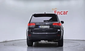 Jeep Grand cherokee 3.6* V6* 8ZF* ПОДГРЕВ* ОБДУХВАНЕ* КАМЕРА* КЕЙЛЕС* , снимка 4