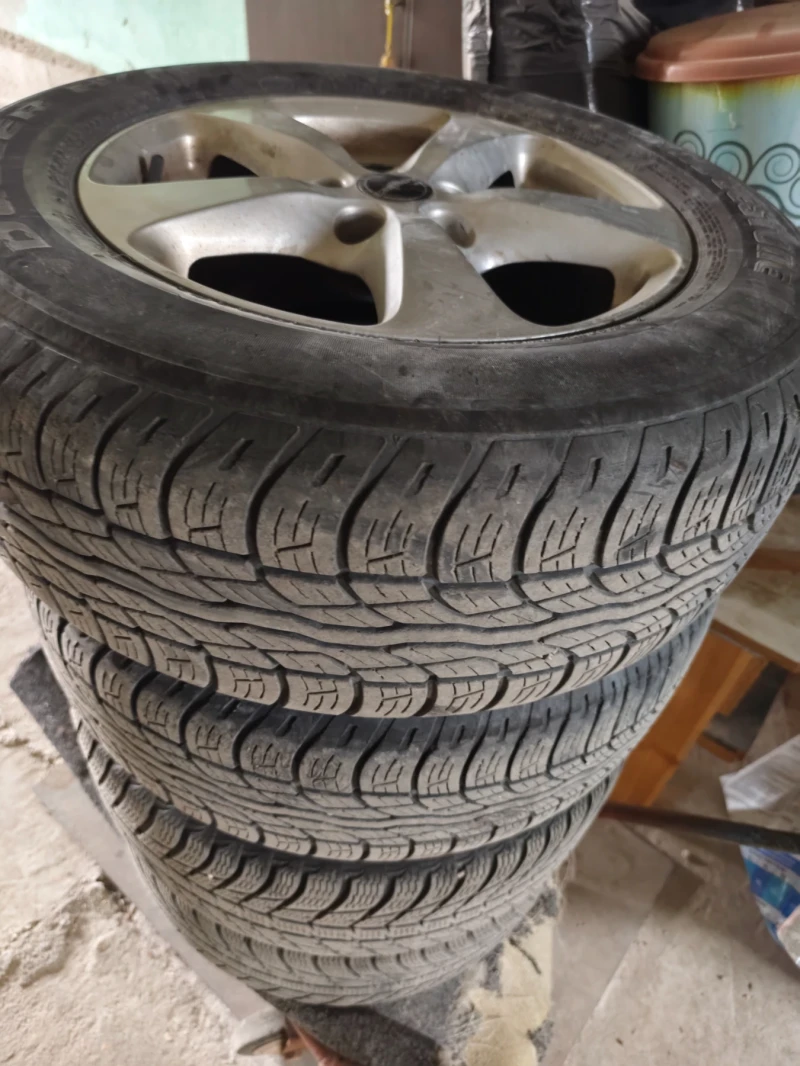 Ford Kuga 2.5 Turbo, снимка 13 - Автомобили и джипове - 50569914