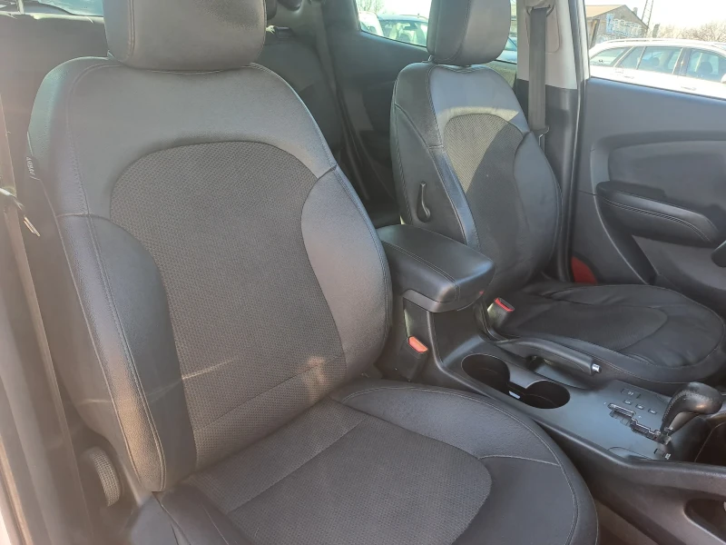 Hyundai IX35 2, 0CRDI, 4/4, AVTOMAT, FACE, снимка 11 - Автомобили и джипове - 52910969
