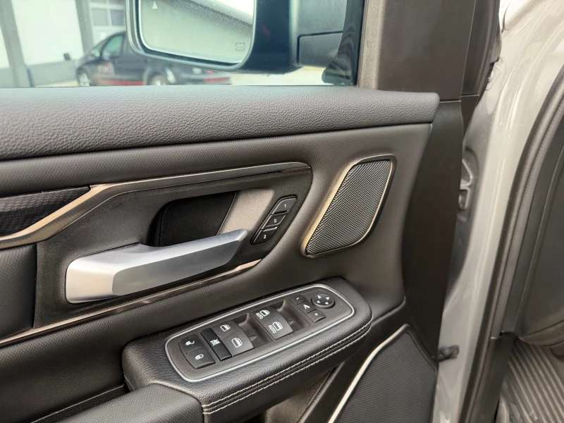 Dodge RAM 1500 REBEL Lunar Edition   2023, снимка 12 - Автомобили и джипове - 52990782