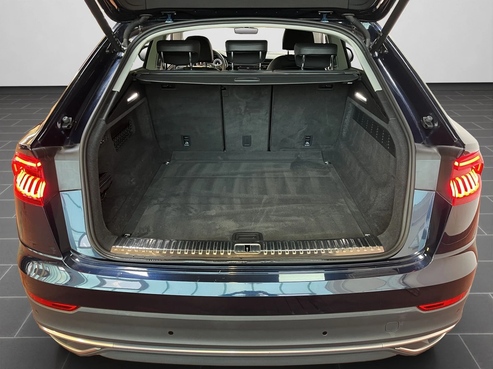 Audi Q8 55 TFSI HEAD UP NAVI 360 CAMERA  | Mobile.bg   15