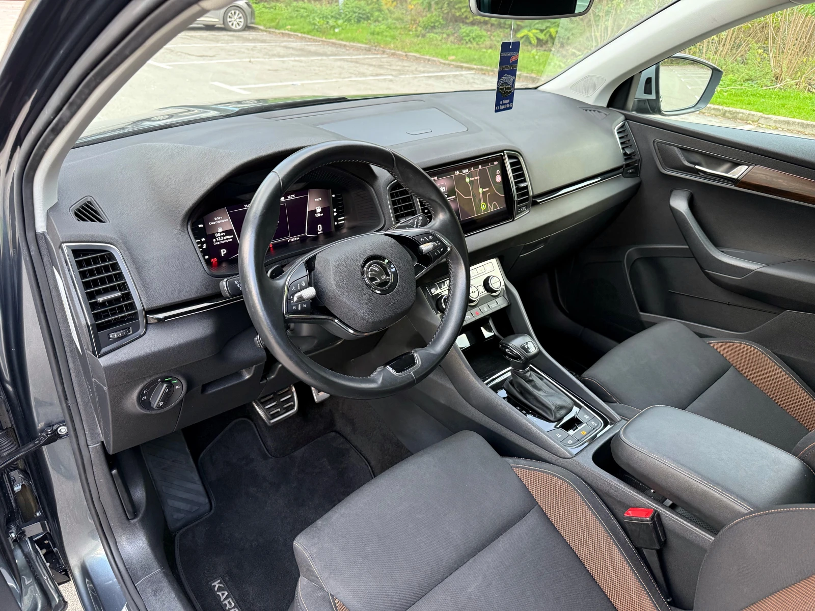 Skoda Karoq 4Х4* SCOUT* DSG* 190К.С* DIST* CAM* FULL - изображение 6