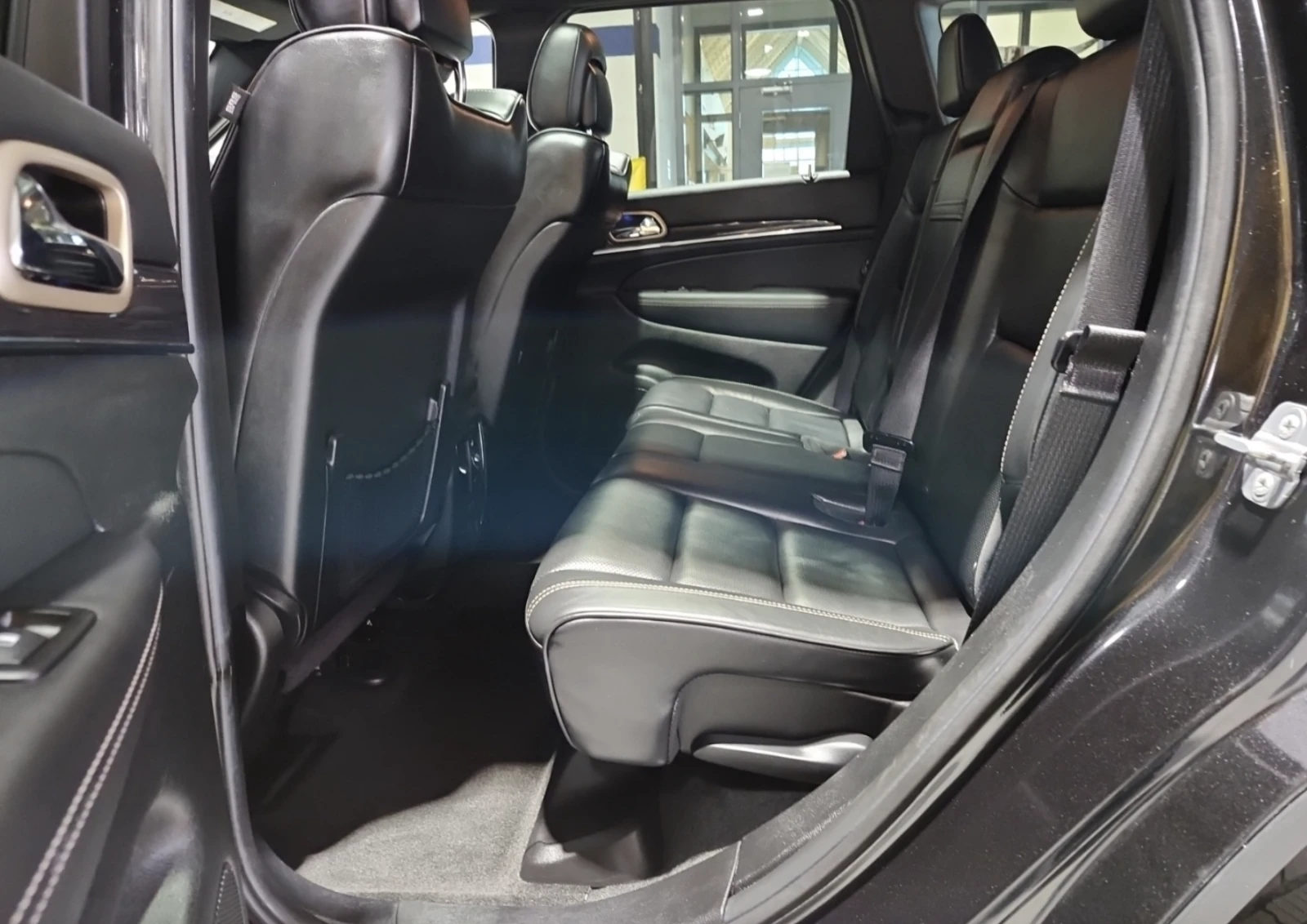 Jeep Grand cherokee OVERLAND* 4X4* КОжа* Подгрев* Памет* Keyless, снимка 11 - Автомобили и джипове - 53966855