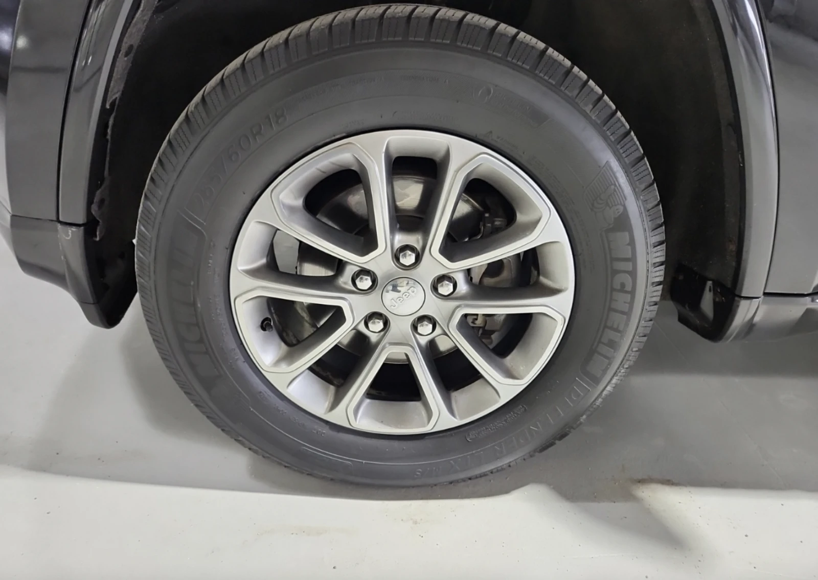 Jeep Grand cherokee OVERLAND* 4X4* КОжа* Подгрев* Памет* Keyless, снимка 7 - Автомобили и джипове - 53966855