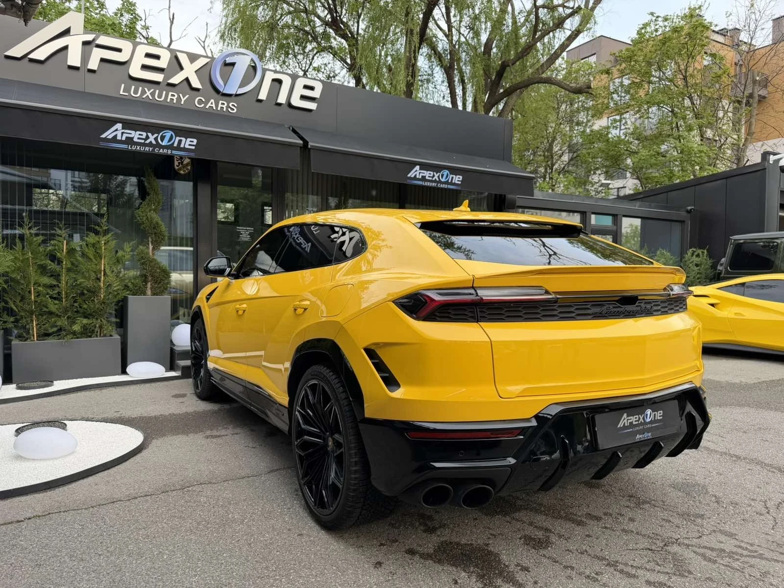 Lamborghini Urus SE, снимка 4 - Автомобили и джипове - 54368759