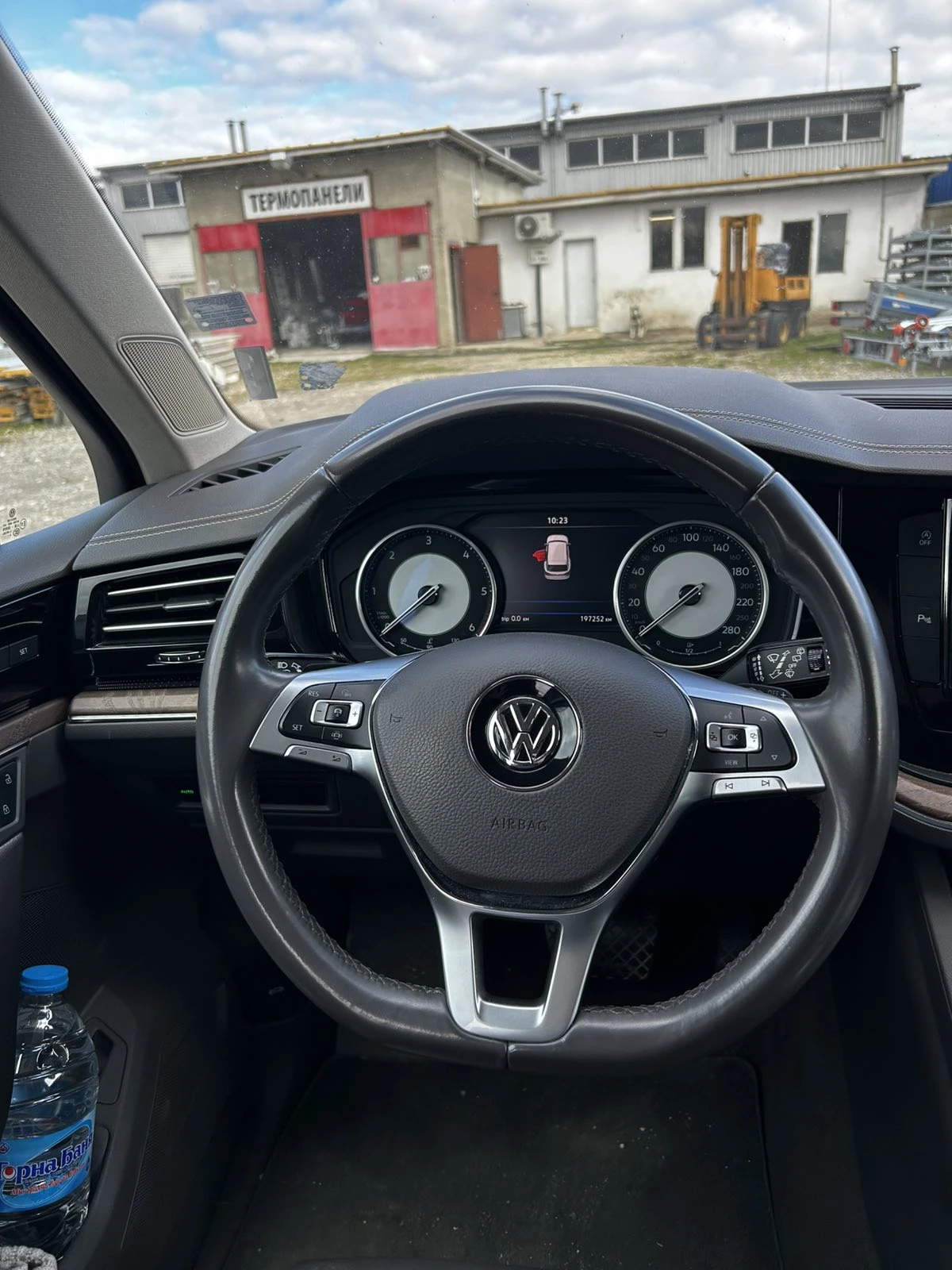 VW Touareg, снимка 5 - Автомобили и джипове - 55408544