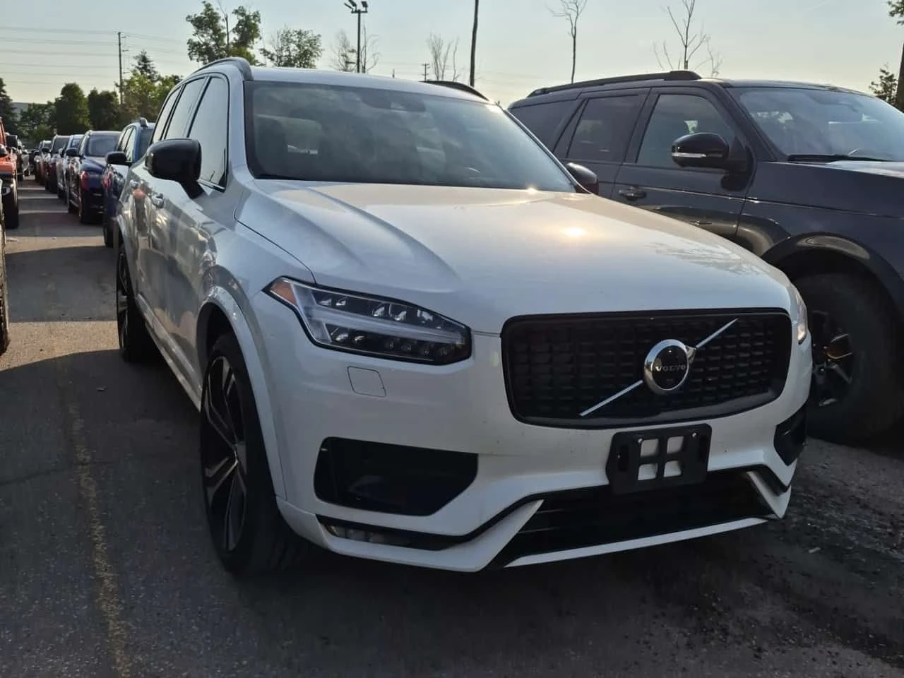 Volvo Xc90  R DESIGN /ПАНО/ПОДГРЕВ/360/CARFAX/ФИНАНСИРАНЕ, снимка 2 - Автомобили и джипове - 54860233