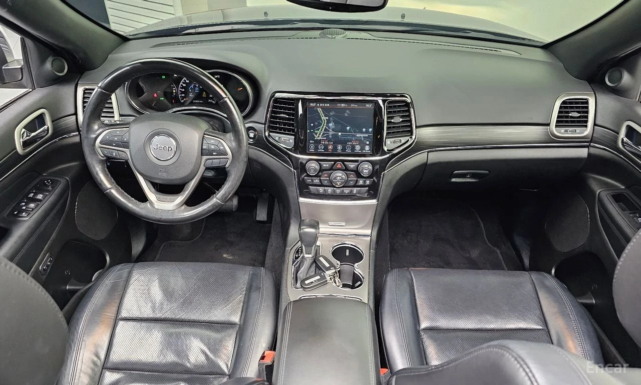 Jeep Grand cherokee 3.6* V6* 8ZF* ПОДГРЕВ* ОБДУХВАНЕ* КАМЕРА* КЕЙЛЕС* , снимка 7 - Автомобили и джипове - 54879118