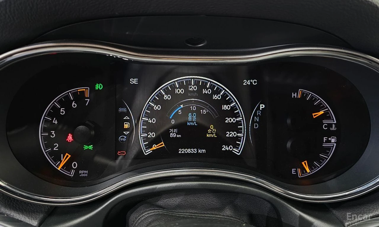 Jeep Grand cherokee 3.6* V6* 8ZF* ПОДГРЕВ* ОБДУХВАНЕ* КАМЕРА* КЕЙЛЕС* , снимка 12 - Автомобили и джипове - 54879118