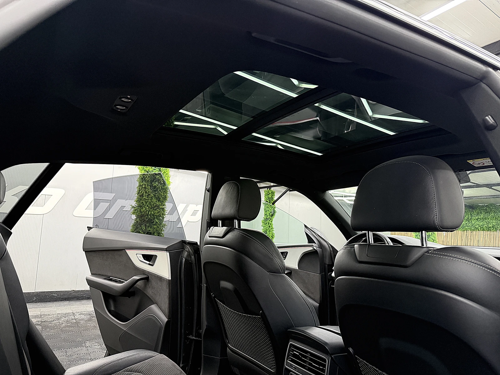 Audi Q8 3xS-line/PANORAMA/3D-KAMERA/KeylessGo/ЛИЗИНГ, снимка 10 - Автомобили и джипове - 54971242