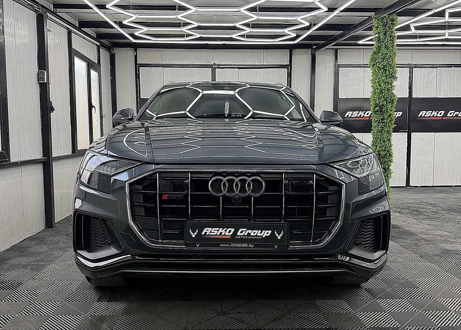 Audi Q8 3xS-line/PANORAMA/3D-KAMERA/KeylessGo/ЛИЗИНГ, снимка 2 - Автомобили и джипове - 54971242