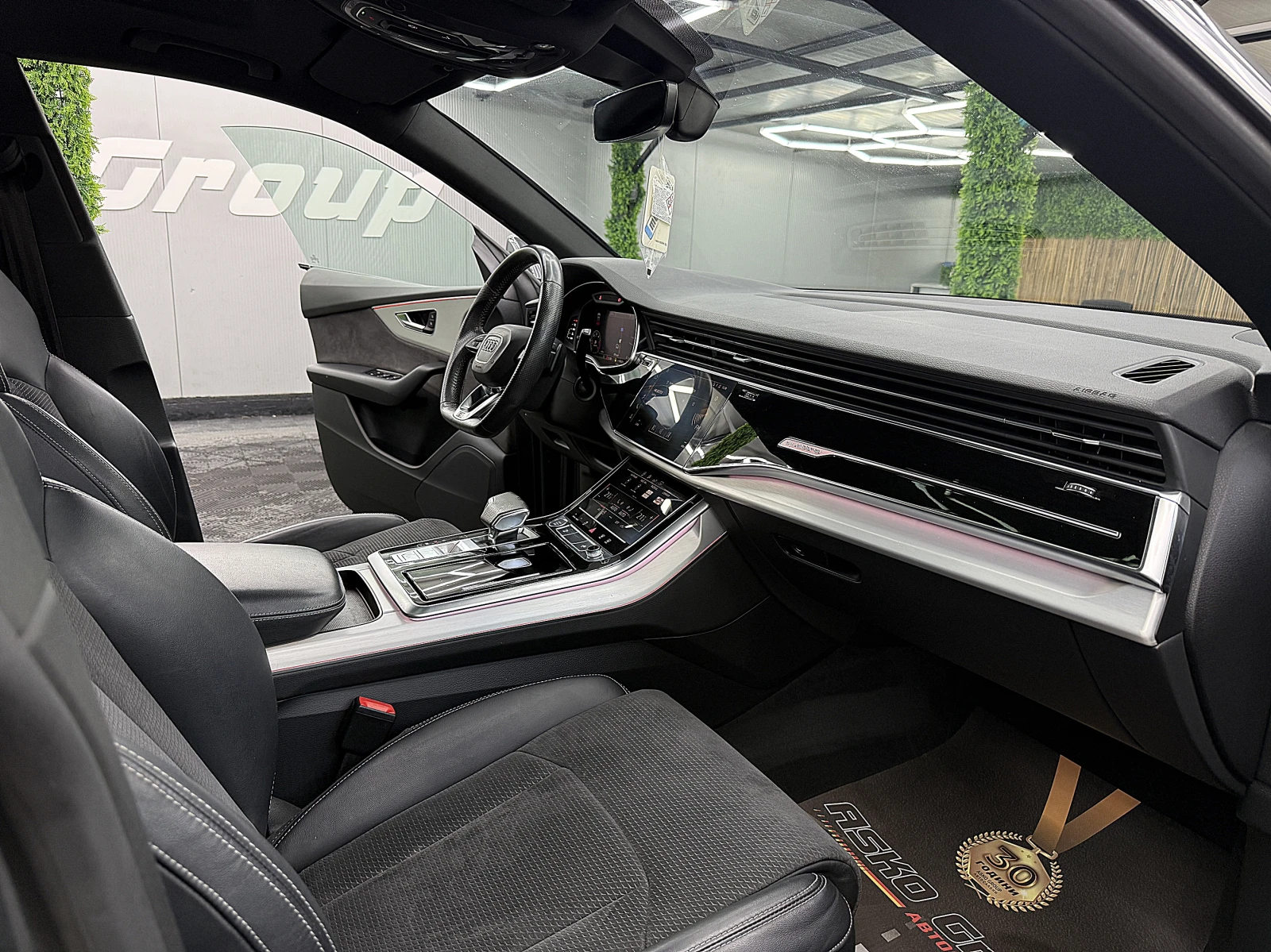 Audi Q8 3xS-line/PANORAMA/3D-KAMERA/KeylessGo/ЛИЗИНГ, снимка 12 - Автомобили и джипове - 54971242