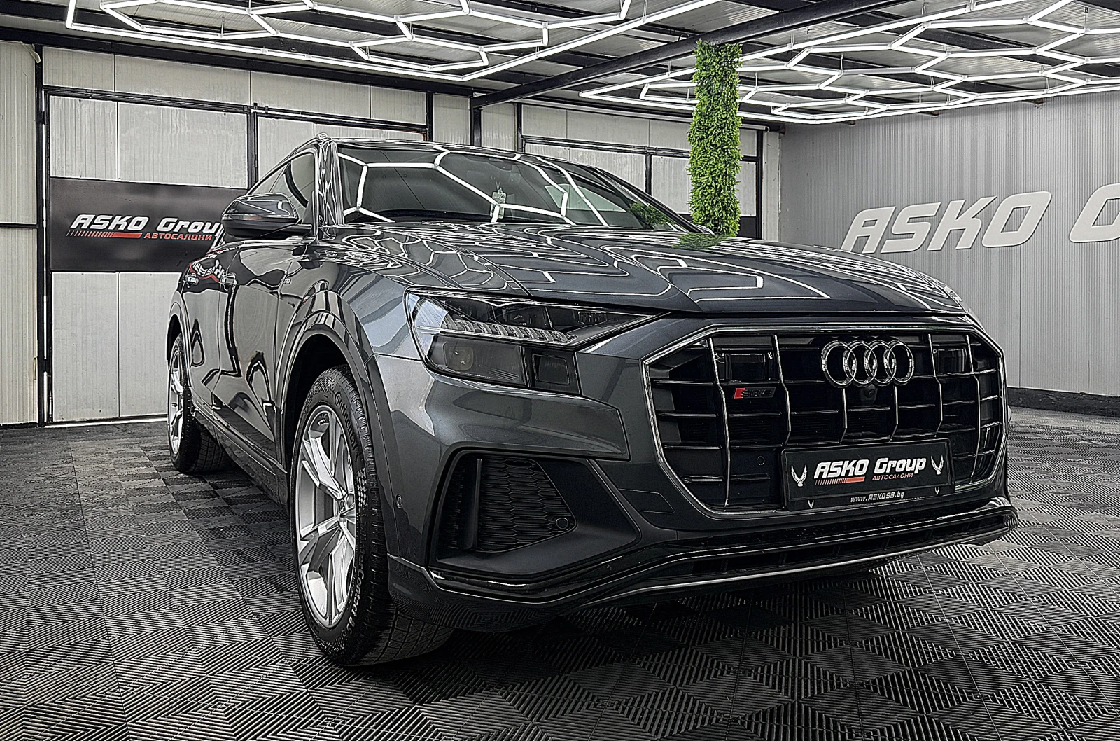 Audi Q8 3xS-line/PANORAMA/3D-KAMERA/KeylessGo/ЛИЗИНГ, снимка 3 - Автомобили и джипове - 54971242