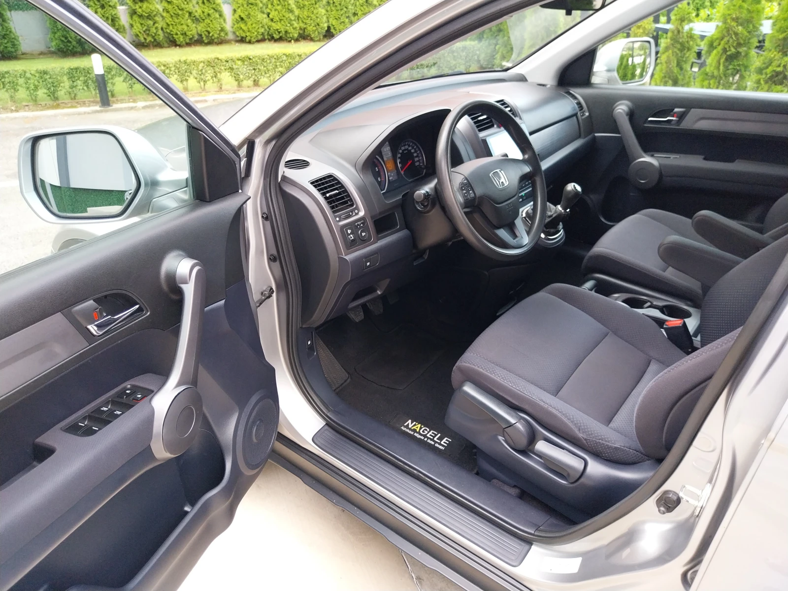 Honda Cr-v 2.2 i-CTDI* NAVI* 4X4* ТЕГЛИЧ * НОВА, снимка 15 - Автомобили и джипове - 55038702