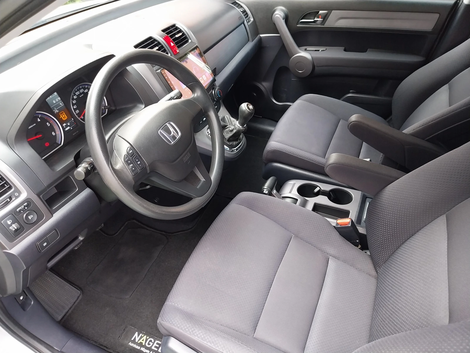 Honda Cr-v 2.2 i-CTDI* NAVI* 4X4* ТЕГЛИЧ * НОВА, снимка 8 - Автомобили и джипове - 55038702
