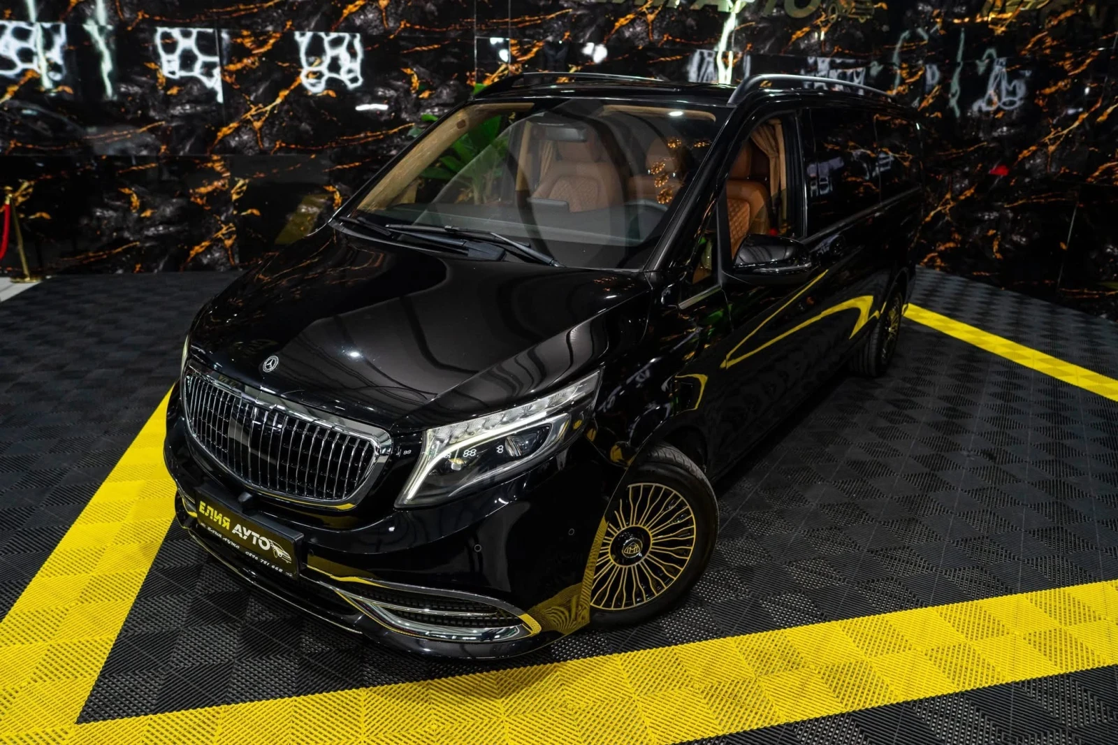 Mercedes-Benz V 250 D LONG FULL MAYBACH PACK LED NAVI ЛИЗИНГ 100%, снимка 2 - Бусове и автобуси - 54379565
