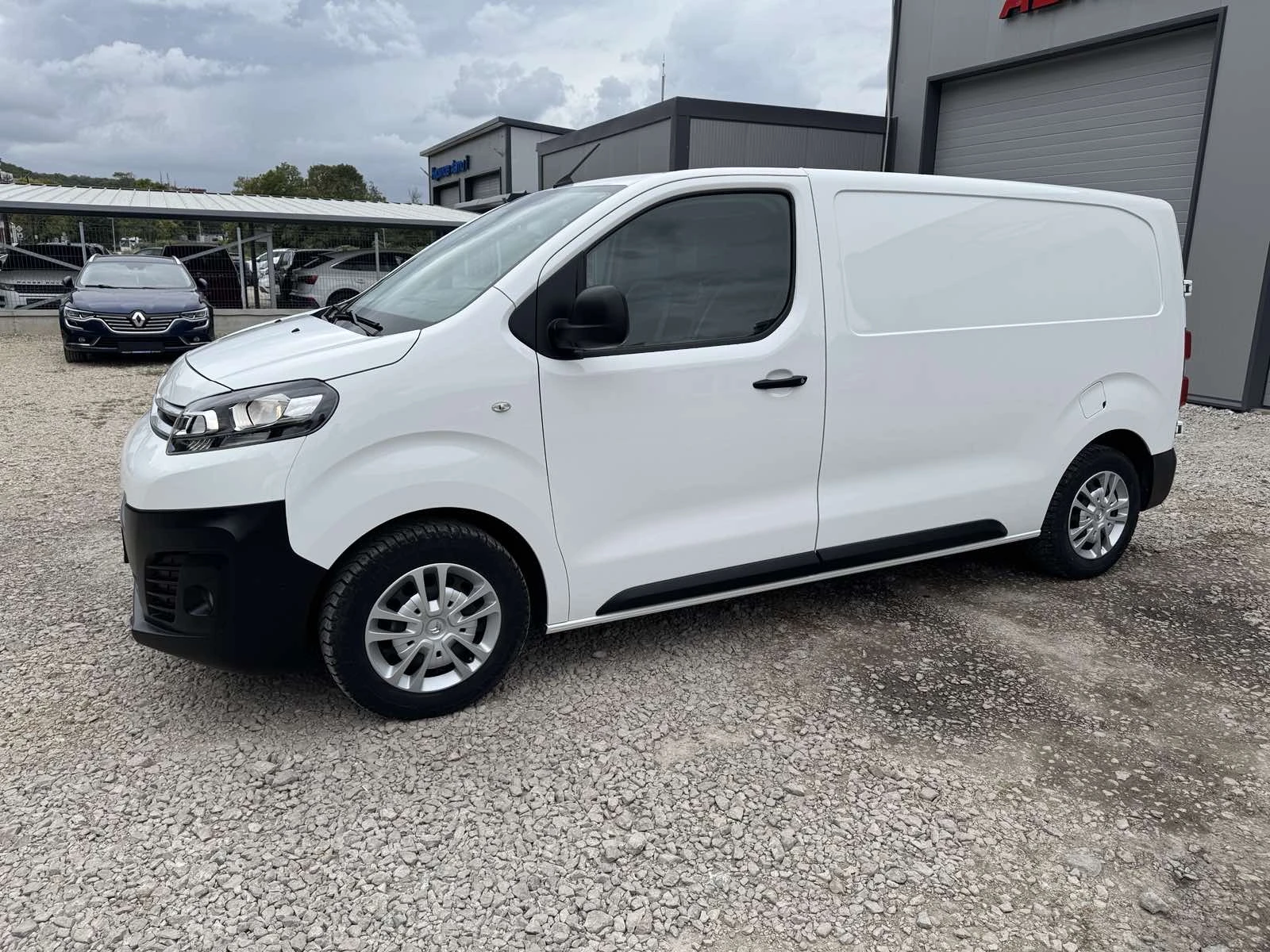 Citroen Jumpy 1.5HDI* TOP* 21.06.2021 EVRO 6, снимка 4 - Бусове и автобуси - 56246977