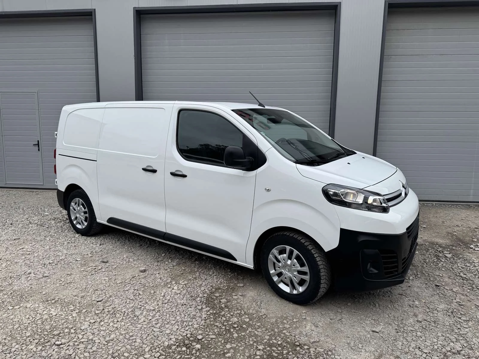 Citroen Jumpy 1.5HDI* TOP* 21.06.2021 EVRO 6, снимка 11 - Бусове и автобуси - 56246977