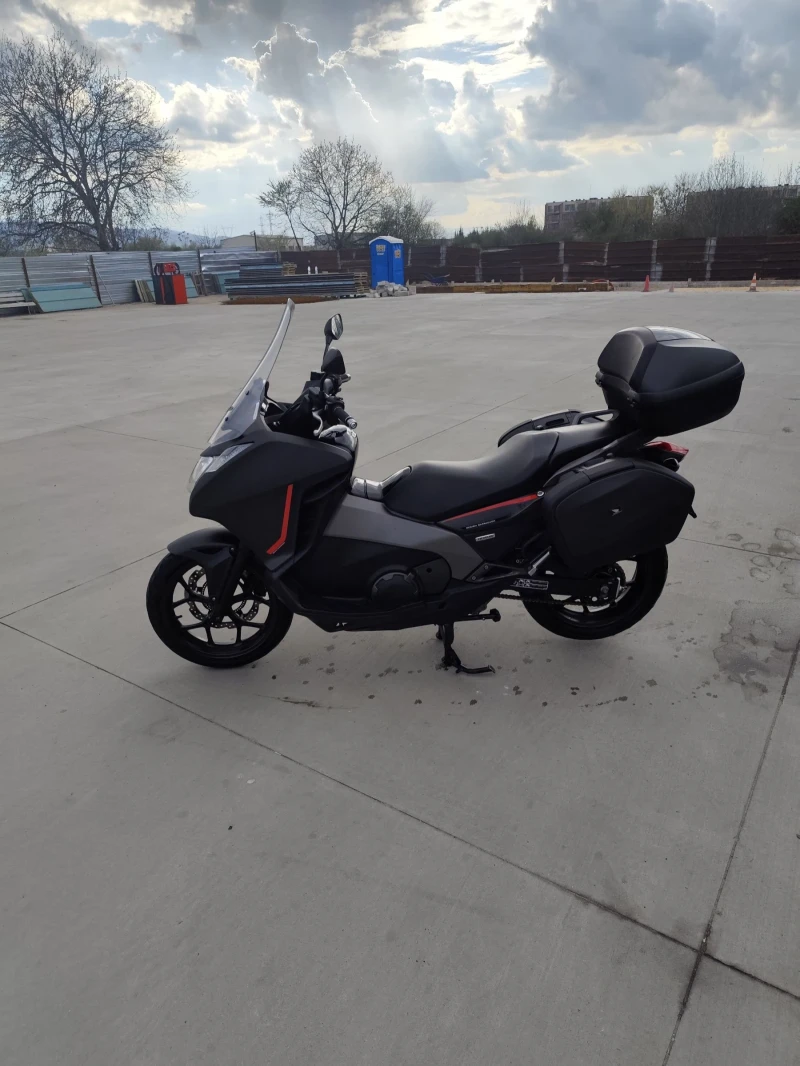 Honda Integra NC700D, снимка 2 - Мотоциклети и мототехника - 51502235