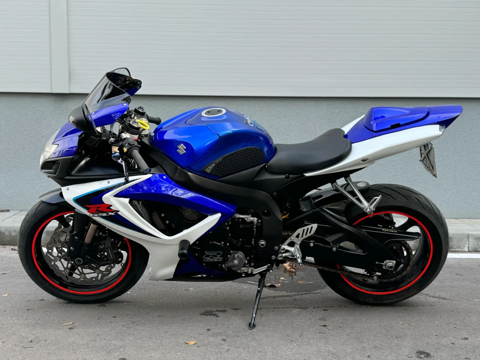 Suzuki Gsxr 750 K7 - изображение 3