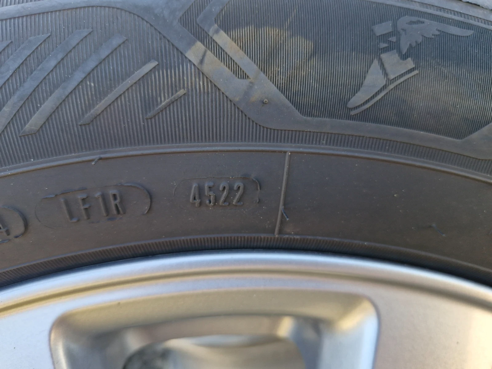 Гуми с джанти Goodyear 225/60R18, снимка 7 - Гуми и джанти - 54681608