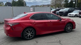 Toyota Camry SE * Nightshade пакет* , снимка 2