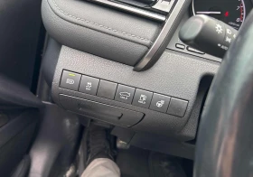 Toyota Camry SE * Nightshade пакет* , снимка 11
